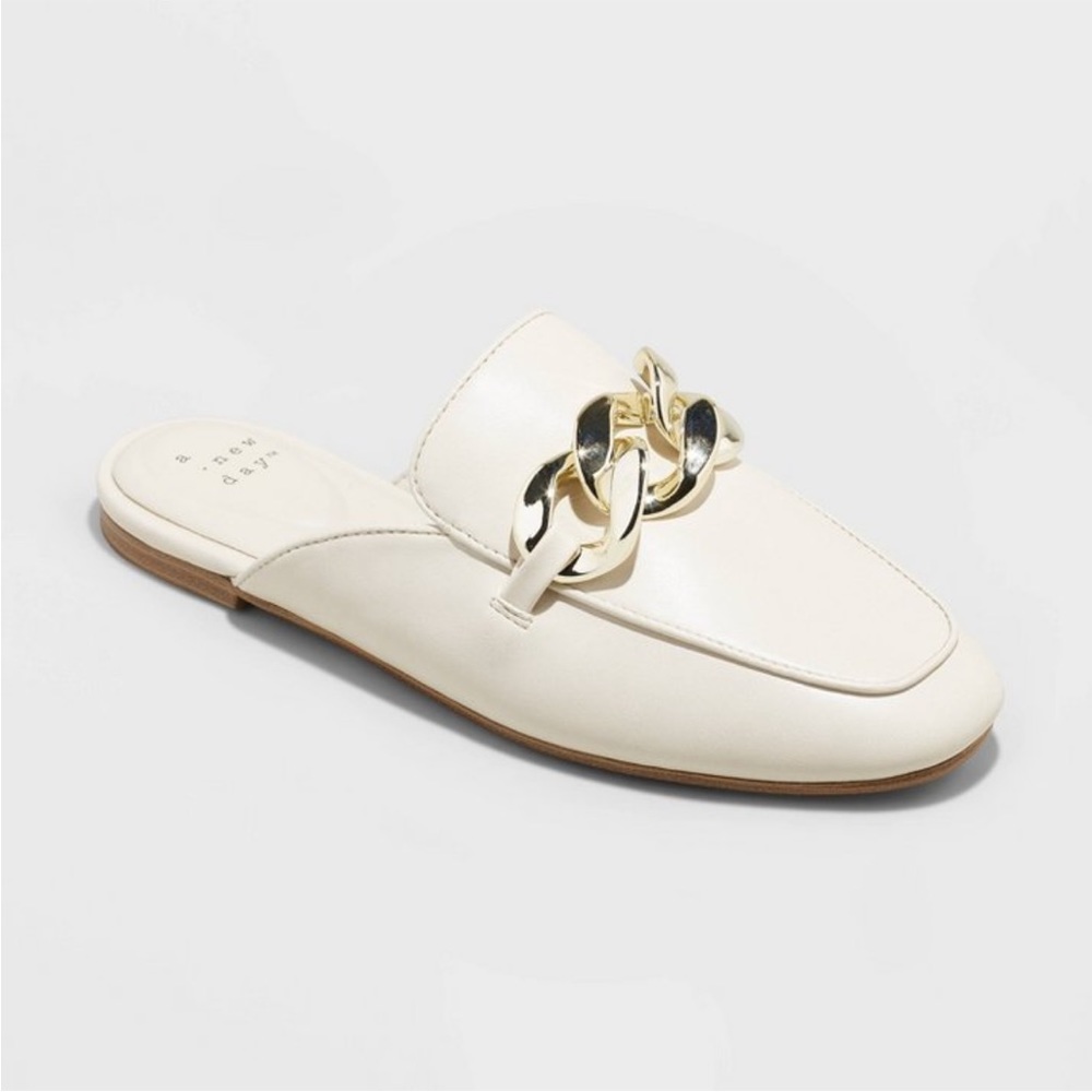 Slip on chain shoes